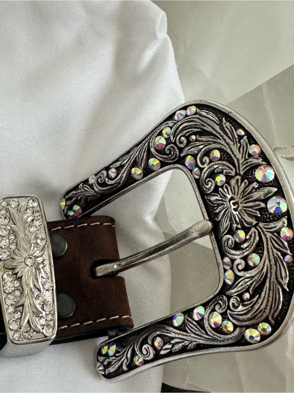 Ariat Brown Leather Western Belt with Rhinestone-Studded Silver Buckle